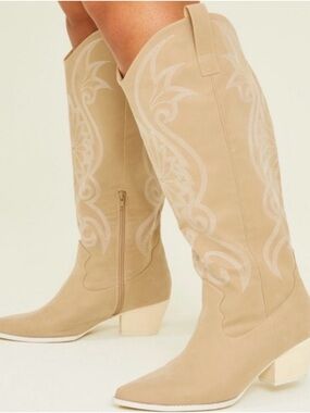NWT Arula River Wide Width & Calf Western Boots Taupe Size 11W